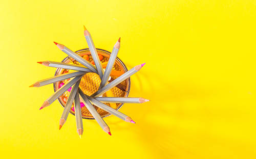 成人高考什么時候交學費？