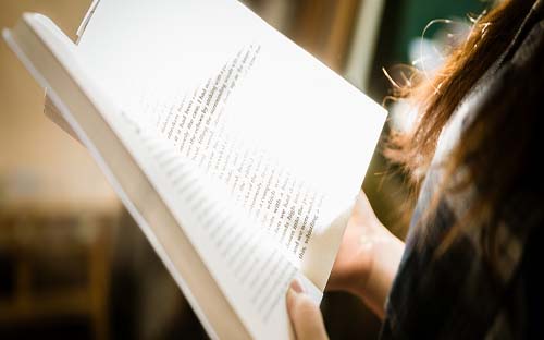 青島成人高考函授大專學費？