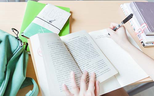 成人高考沒到分數(shù)線可以調(diào)劑嗎？