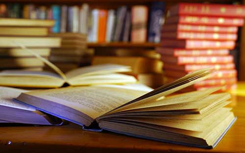 成人自考本科都考什么科目？