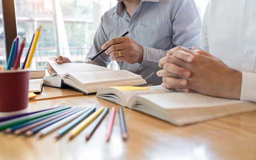 成人自考英語(yǔ)本科就業(yè)前景如何?