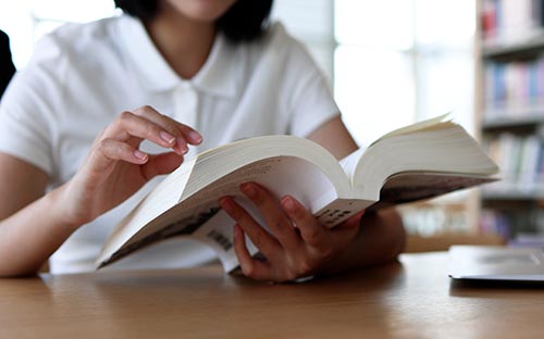 大連成人高考什么時(shí)候報(bào)名？