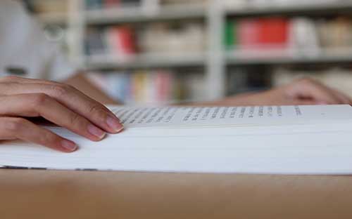 成人高考護(hù)理專業(yè)沒(méi)有護(hù)士證可以畢業(yè)嗎？