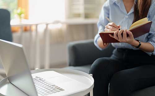 參加成人高考英語考試有什么技巧？報(bào)考層次有幾種？