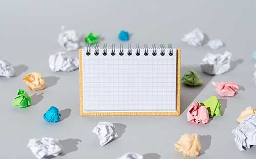 自考本科容易考過嗎？學(xué)什么專業(yè)比較好？