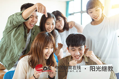 初中畢業(yè)報(bào)名成人高考可以嗎？條件有哪些？