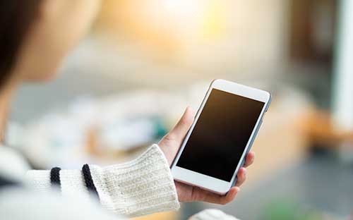 成人高考學(xué)校應(yīng)該怎么選擇？是先報(bào)考學(xué)校還是先考試？