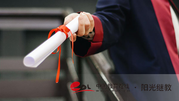 遼寧成人高考專升本如何報名？考試科目有哪些？