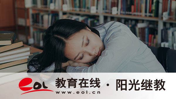 成人高考報(bào)名怎么選？考試科目有哪些？