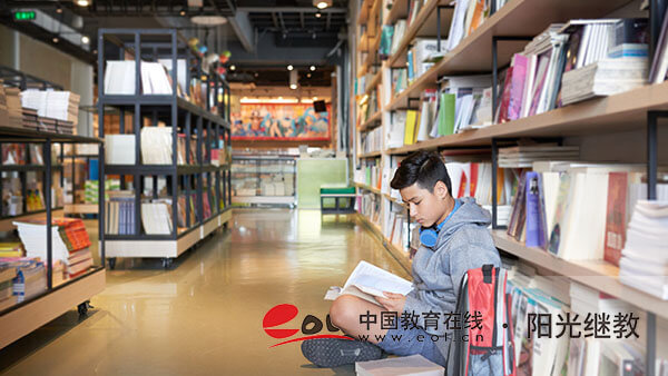 自考什么時(shí)候開(kāi)始報(bào)名呢？報(bào)名費(fèi)多少錢(qián)一門(mén)？