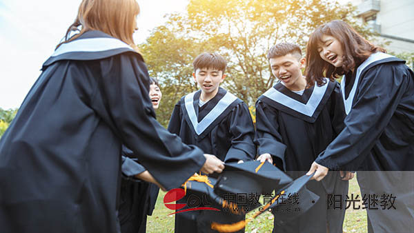 四川成人高考報名費多少錢？要準備哪些材料？