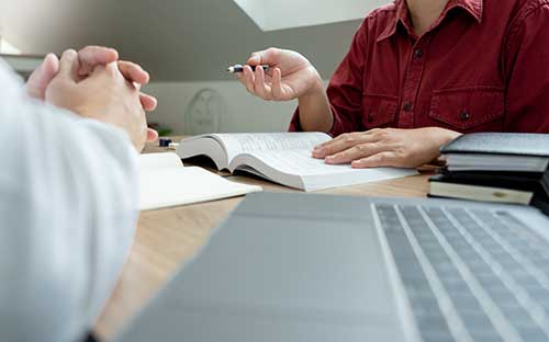 汕尾學(xué)歷提升哪個方式含金量高？報名自考繳費(fèi)需要注意哪些問題？