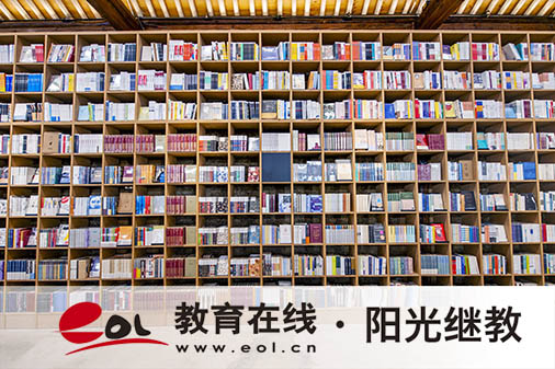 成人高考有官方教材嗎？在哪里買？