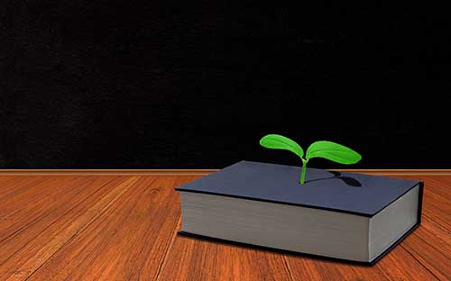 成人高考報(bào)名要錢嗎？要準(zhǔn)備哪些材料？