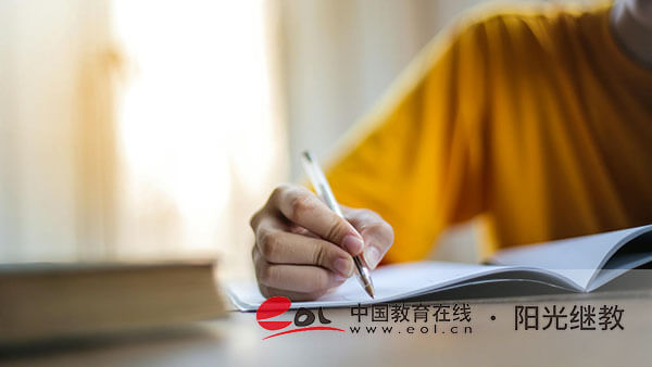 泰順成人高考專科報名電話是多少？和全日制大專有什么區(qū)別？