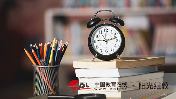 德陽(yáng)成人高考專升本報(bào)名時(shí)間在幾月？要備考哪些考試科目？