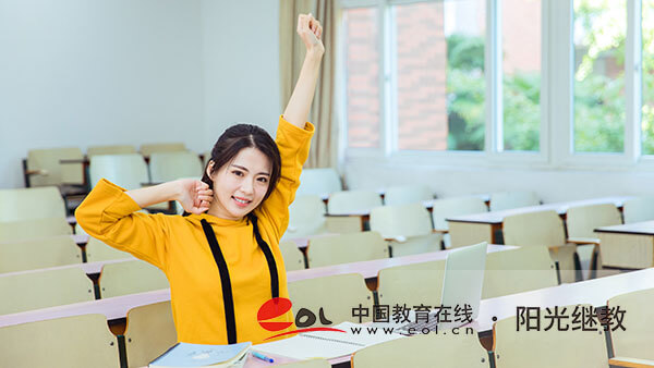 黑龍江省黑河市成人高考報名網(wǎng)站是哪里？需要哪些報名材料？