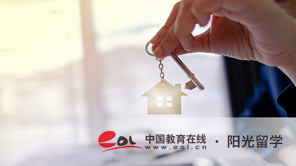 美國平面/視覺傳達(dá)設(shè)計專業(yè)本科留學(xué)費用是多少錢