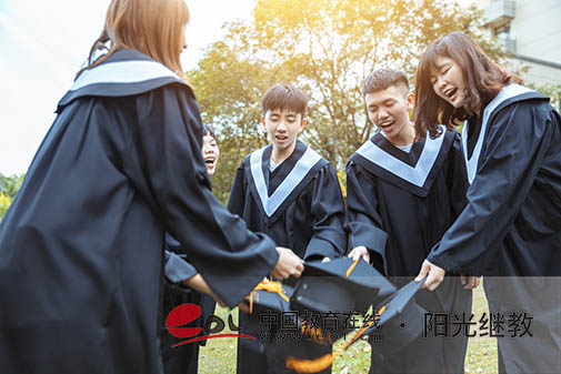 怎么看自考報(bào)名成功了？需要現(xiàn)場(chǎng)確認(rèn)嗎？