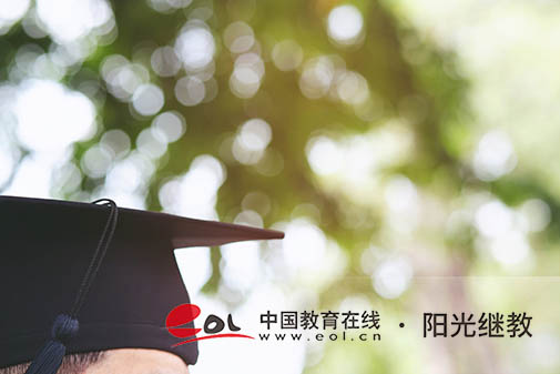 江蘇自考只能報(bào)名省內(nèi)的學(xué)校嗎？戶(hù)口有要求嗎？