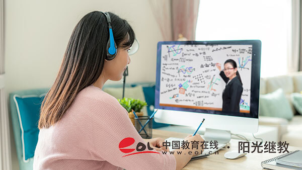 大學(xué)生自考大專報名時間是幾月？怎么學(xué)習(xí)？