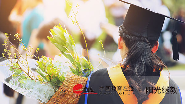 自考本科全部考完就可以拿證嗎？詳細流程有嗎？