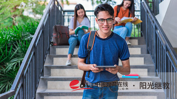 自考課程如何安排考試順序？題型有哪些？