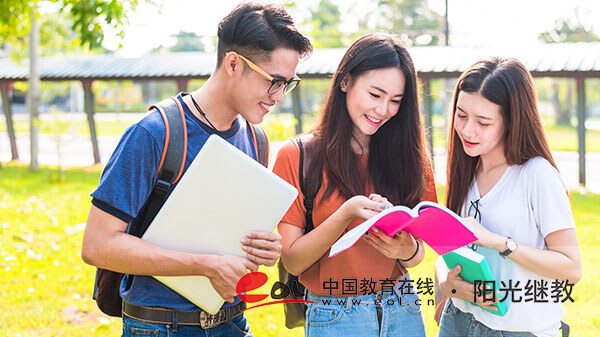 報(bào)名自考學(xué)位證如何申請(qǐng)？需要參加考試嗎？